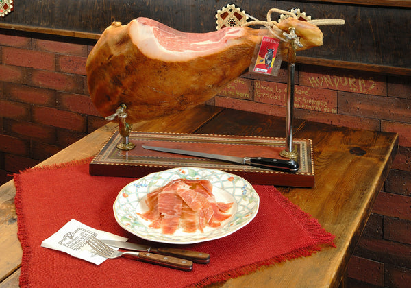 生ハム原木クッション① 生ハム原木クッション② 生ハム原木買ってみた｜NAKADA Shugo